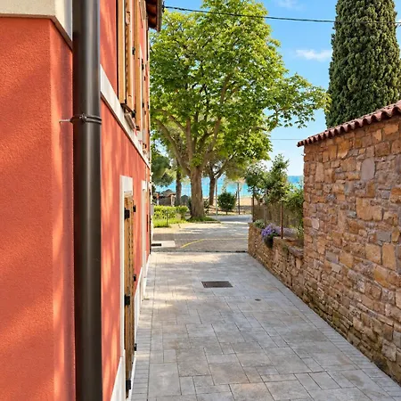 Casa Limoni - Boutique Seaside Bed & Breakfast